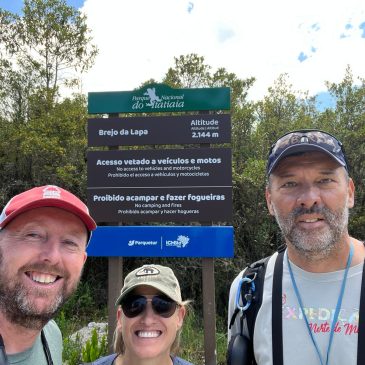 14 e 15 de Novembro de 2023 - Tour para observação e fotografia de aves pelo Parque Nacional do Itatiaia com o casal Steve Huggins e Kristen ( Chicago EUA )